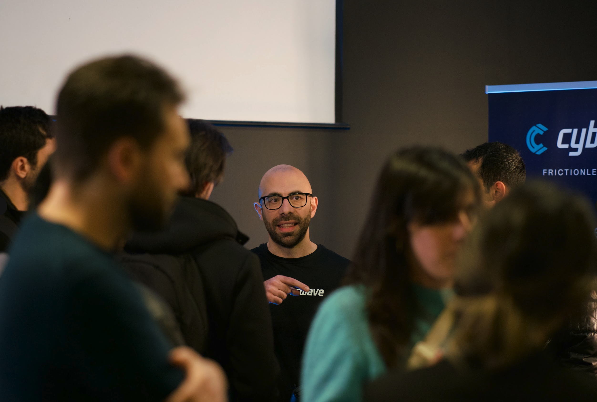 Speaker presenting on autonomous systems